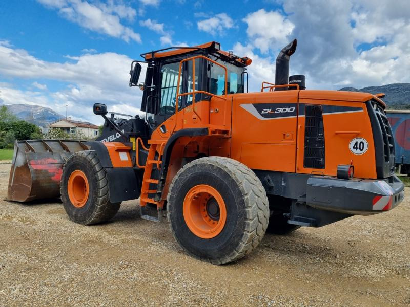 DOOSAN DL300 DL300 - Cargadora de ruedas: foto 4 DOOSAN DL300 DL300 - Cargadora de ruedas: foto 4