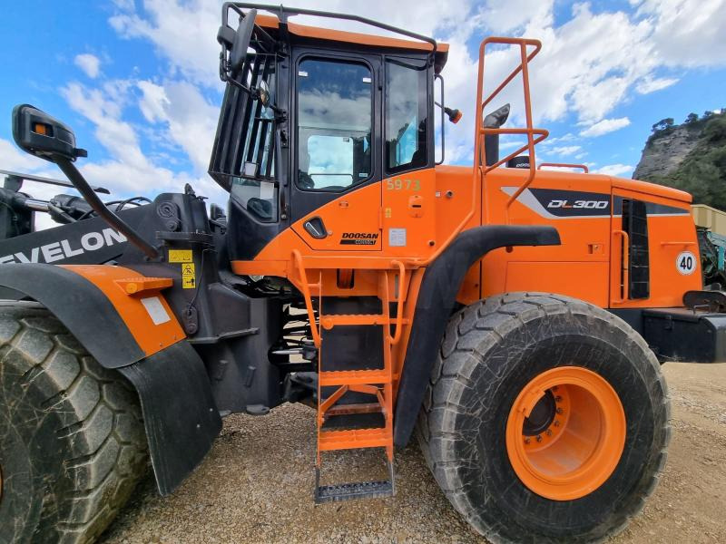 Doosan DL300 - Cargadora de ruedas: foto 4 Doosan DL300 - Cargadora de ruedas: foto 4