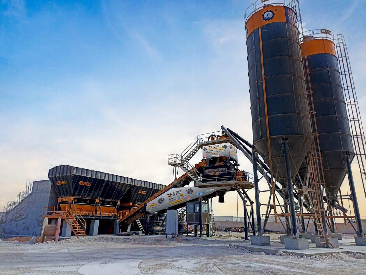 FABO compact concrete plant - Planta de hormigón: foto 3 FABO compact concrete plant - Planta de hormigón: foto 3