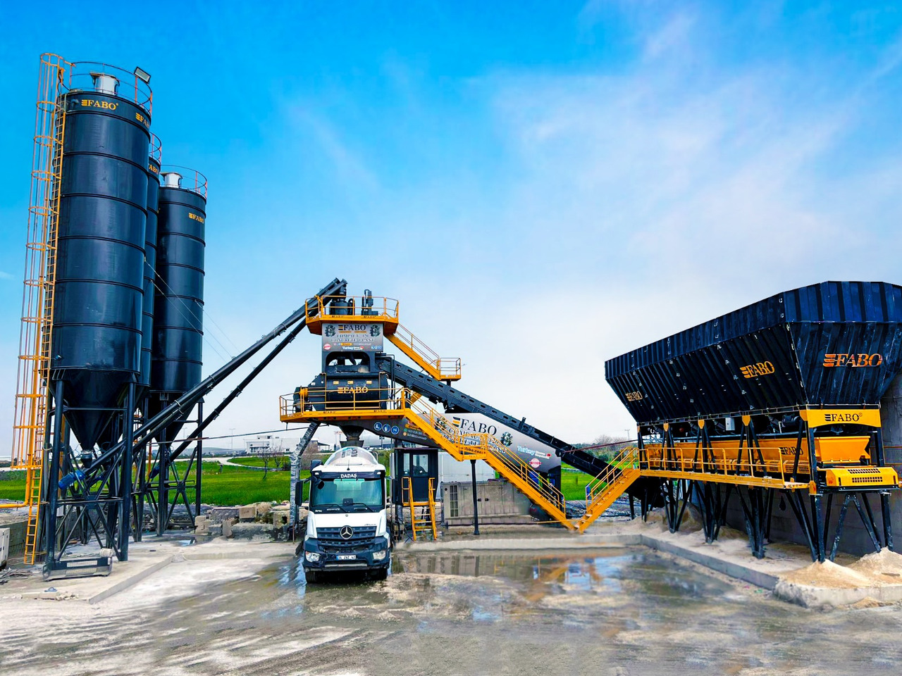 FABO compact concrete plant - Planta de hormigón: foto 1 FABO compact concrete plant - Planta de hormigón: foto 1