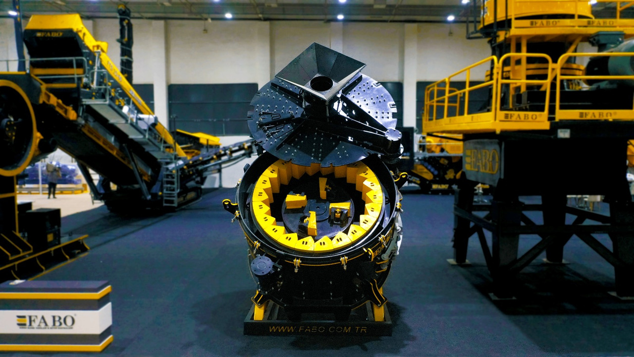 FABO impact crusher - Trituradora de impacto: foto 1 FABO impact crusher - Trituradora de impacto: foto 1