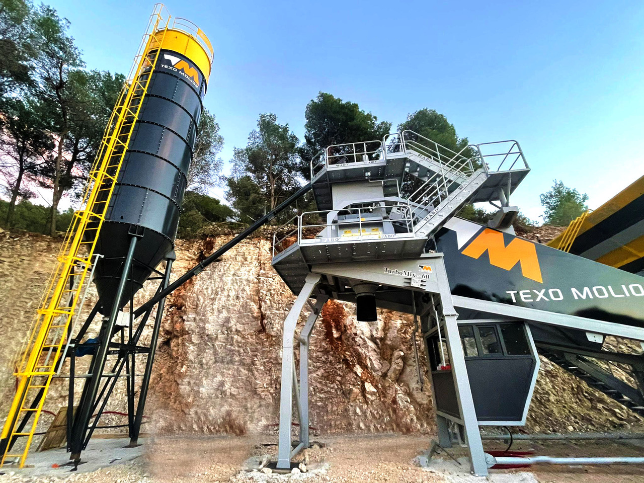 Planta de hormigón FABO mobile concrete batching plant: foto 1