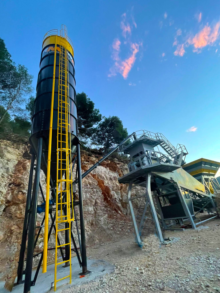 FABO mobile concrete batching plant - Planta de hormigón: foto 2 FABO mobile concrete batching plant - Planta de hormigón: foto 2