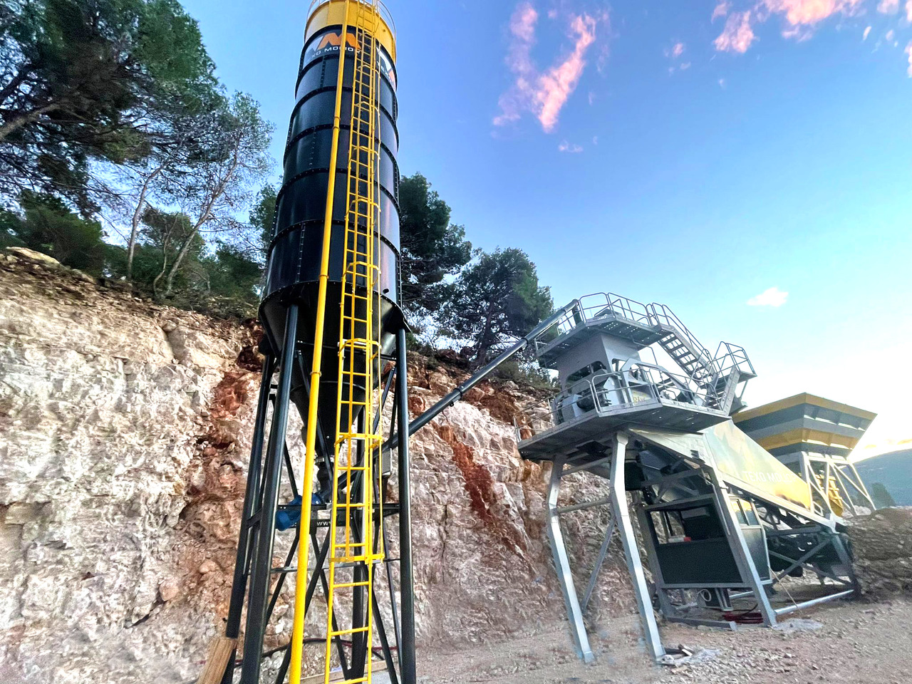 FABO mobile concrete batching plant - Planta de hormigón: foto 3 FABO mobile concrete batching plant - Planta de hormigón: foto 3