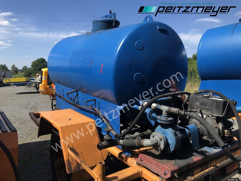 BATHE 1 Achs Anhänger Bitum / Teerkocher - 2,8 m³ Hatz Diesel-Motor 1 D 42 Z - Remolque cisterna: foto 2 BATHE 1 Achs Anhänger Bitum / Teerkocher - 2,8 m³ Hatz Diesel-Motor 1 D 42 Z - Remolque cisterna: foto 2