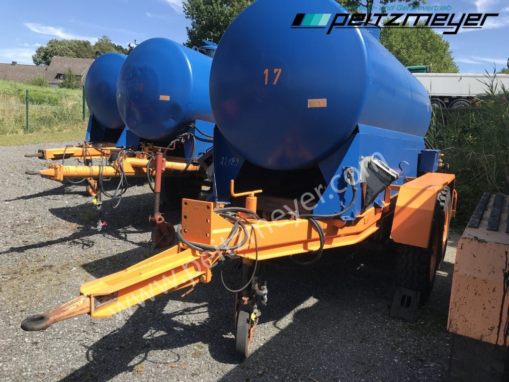 BATHE TANDEMANHÄNGER Bitum / Teerkocher 3,5 m³ Hatz DIesel 1 D 81 C - Cisterna de riego asfáltico: foto 4 BATHE TANDEMANHÄNGER Bitum / Teerkocher 3,5 m³ Hatz DIesel 1 D 81 C - Cisterna de riego asfáltico: foto 4