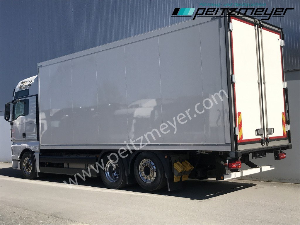 MAN TGX 26.540 FLL Tiefkühlkoffer - Camión isotérmico: foto 3 MAN TGX 26.540 FLL Tiefkühlkoffer - Camión isotérmico: foto 3