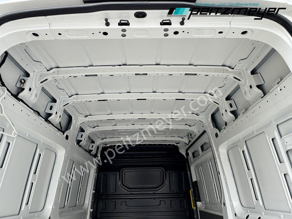 Furgoneta pequeña VOLKSWAGEN-VW Crafter 2,0 TDI - 102 PS, mittellang + hoch Euro 6: foto 25 Furgoneta pequeña VOLKSWAGEN-VW Crafter 2,0 TDI - 102 PS, mittellang + hoch Euro 6: foto 25