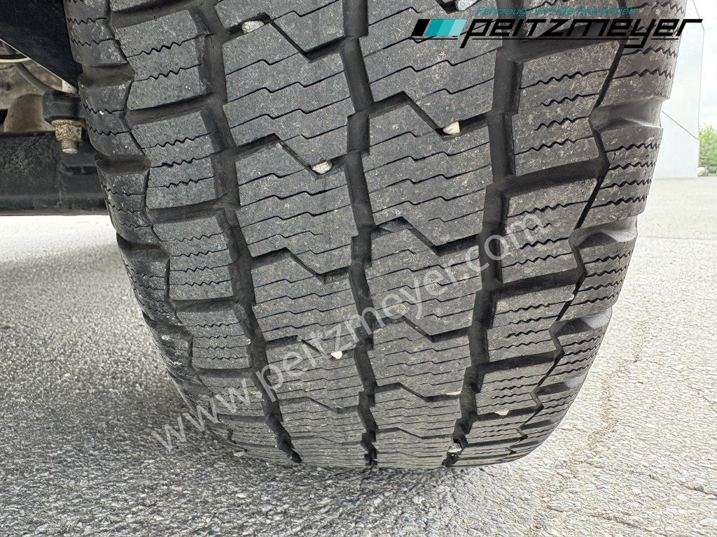 Furgoneta pequeña VOLKSWAGEN-VW Crafter 2,0 TDI - 102 PS, mittellang + hoch Euro 6: foto 37 Furgoneta pequeña VOLKSWAGEN-VW Crafter 2,0 TDI - 102 PS, mittellang + hoch Euro 6: foto 37