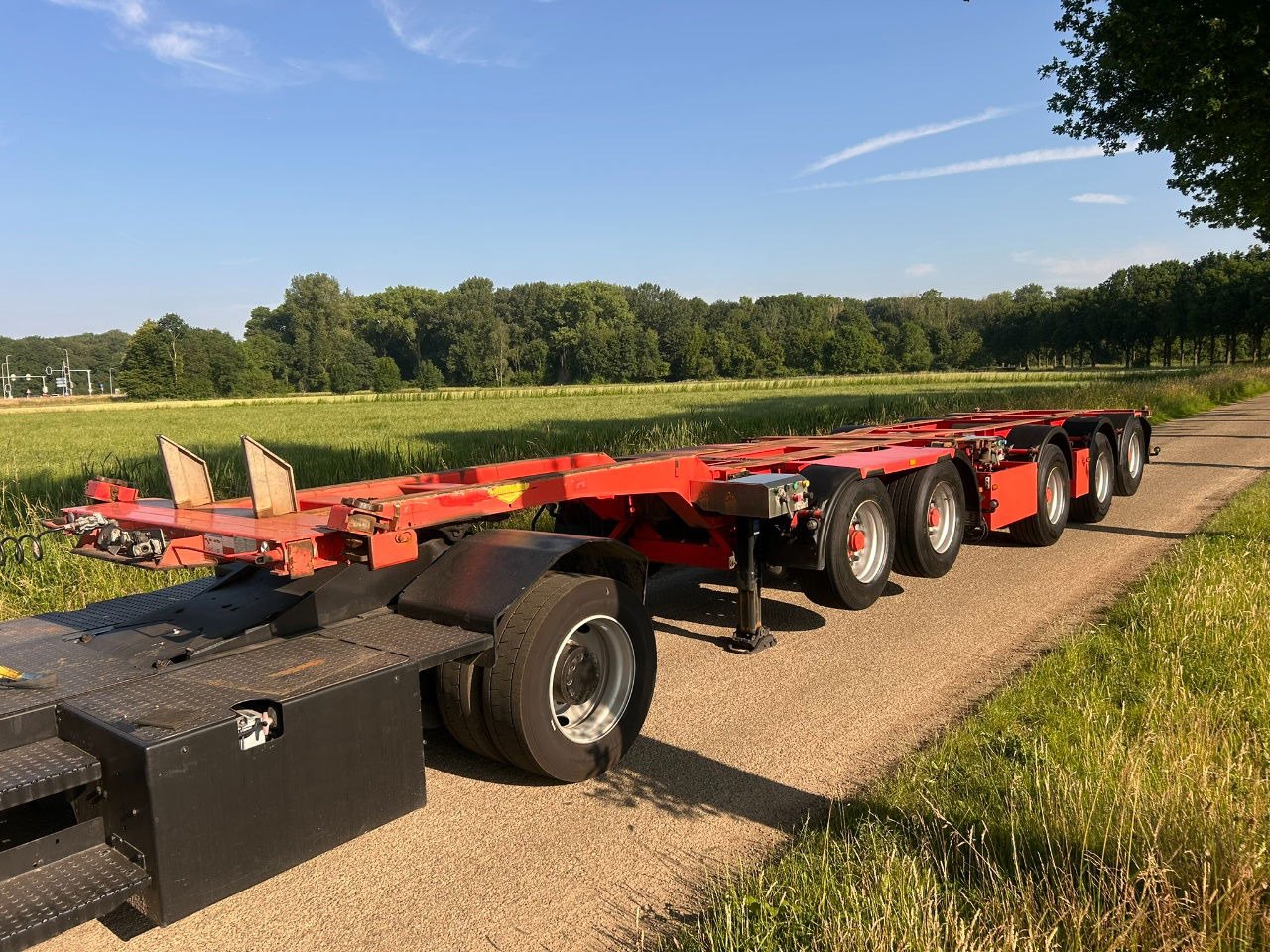 Broshuis 2-Connect-5Akcc / 3 x Steering axle / 4 x Lifting axle / tyres 80 / 3 x - Semirremolque portacontenedore/ Intercambiable: foto 1 Broshuis 2-Connect-5Akcc / 3 x Steering axle / 4 x Lifting axle / tyres 80 / 3 x - Semirremolque portacontenedore/ Intercambiable: foto 1