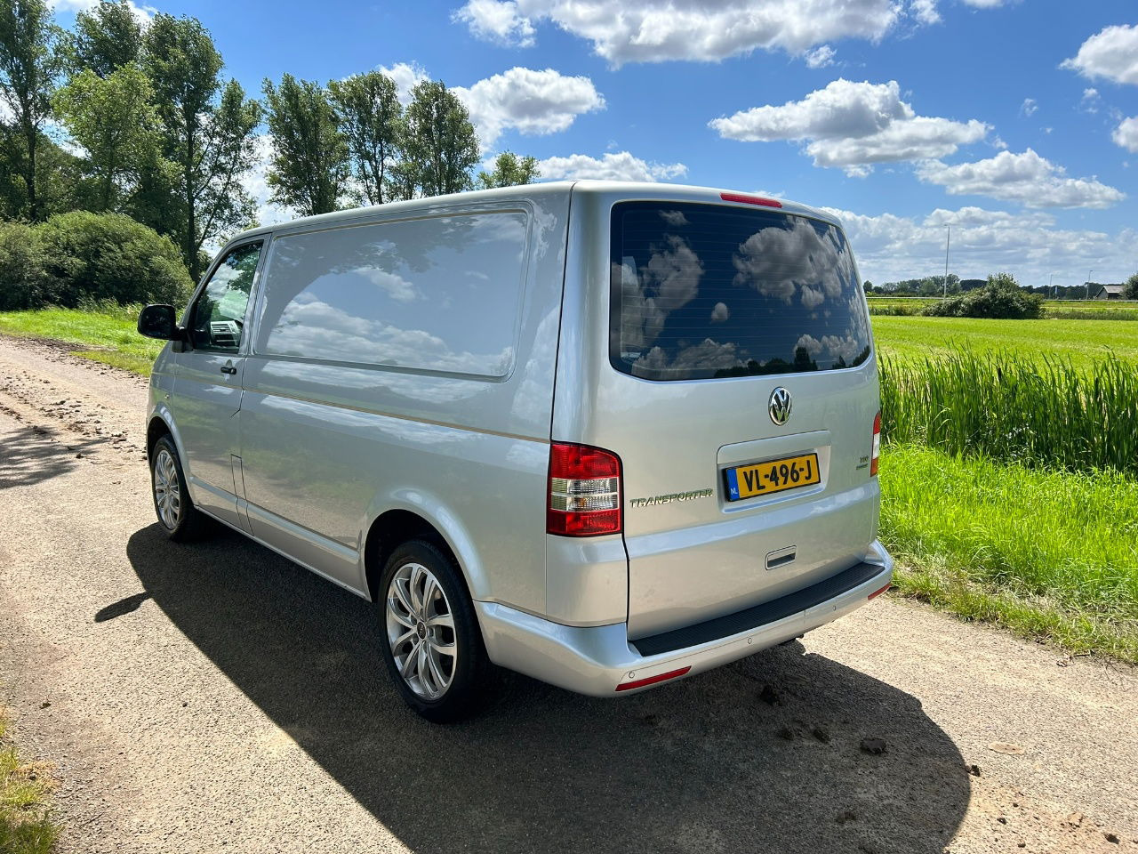 Volkswagen Transporter 2.0 TDI Bleumotion Technology L1 H1 114 PK apk 14-12-2024 Airco NL - Furgoneta pequeña: foto 5 Volkswagen Transporter 2.0 TDI Bleumotion Technology L1 H1 114 PK apk 14-12-2024 Airco NL - Furgoneta pequeña: foto 5
