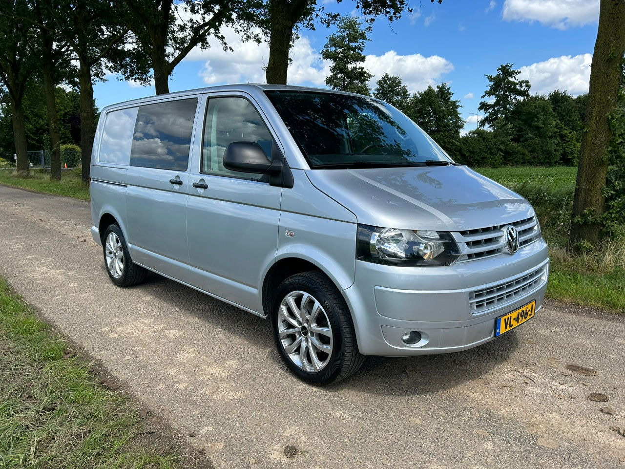 Volkswagen Transporter 2.0 TDI Bleumotion Technology L1 H1 114 PK apk 14-12-2026 Airco - Furgoneta pequeña: foto 1 Volkswagen Transporter 2.0 TDI Bleumotion Technology L1 H1 114 PK apk 14-12-2026 Airco - Furgoneta pequeña: foto 1