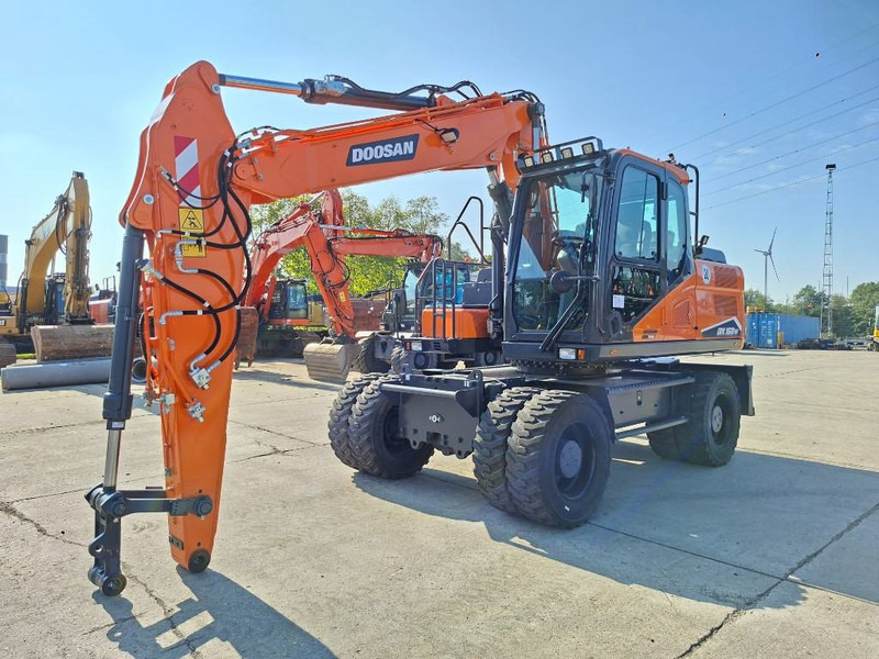 Doosan DX 160 W-7 (EX Demo) - Excavadora de ruedas: foto 2 Doosan DX 160 W-7 (EX Demo) - Excavadora de ruedas: foto 2