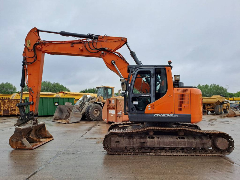 Doosan DX235LCR-5 (+ 3 Buckets) - Excavadora de cadenas: foto 1 Doosan DX235LCR-5 (+ 3 Buckets) - Excavadora de cadenas: foto 1