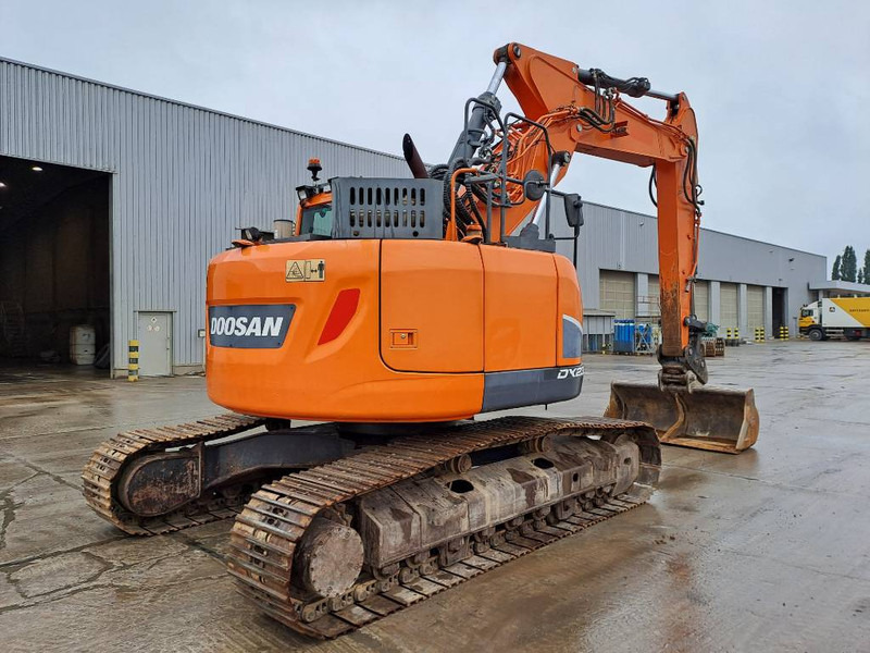 Doosan DX235LCR-5 (+ 3 Buckets) - Excavadora de cadenas: foto 4 Doosan DX235LCR-5 (+ 3 Buckets) - Excavadora de cadenas: foto 4