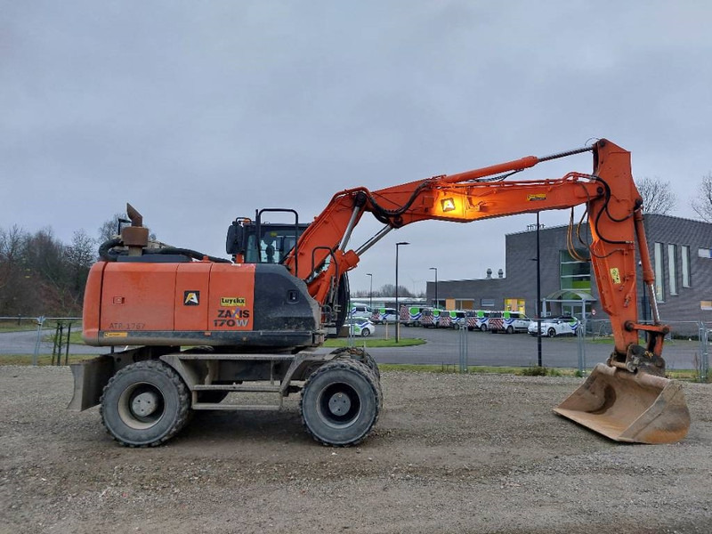 Hitachi ZX 170 W-5 B - Excavadora de ruedas: foto 4 Hitachi ZX 170 W-5 B - Excavadora de ruedas: foto 4