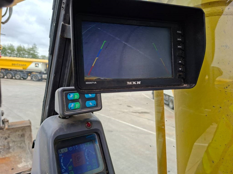 Excavadora de ruedas Komatsu PW 200-7H: foto 10