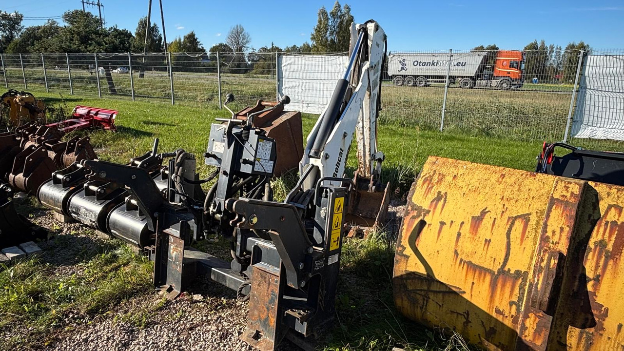BOBCAT R30S Backhoe Attachment, excavation arm. - Minicargadora: foto 3 BOBCAT R30S Backhoe Attachment, excavation arm. - Minicargadora: foto 3
