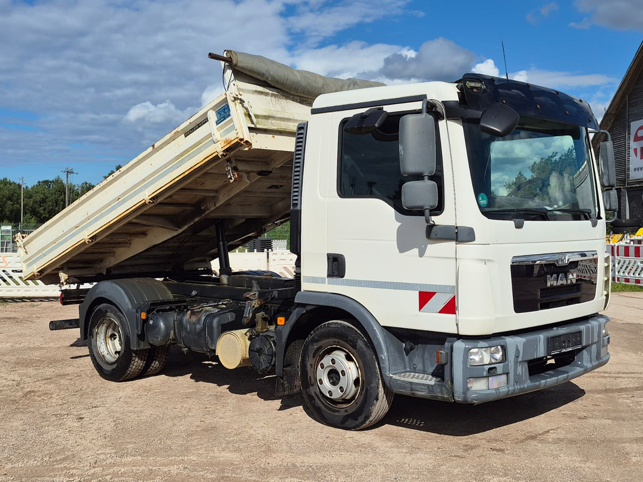 MAN TGL8.220, 83'600km! - Camión volquete: foto 5 MAN TGL8.220, 83'600km! - Camión volquete: foto 5