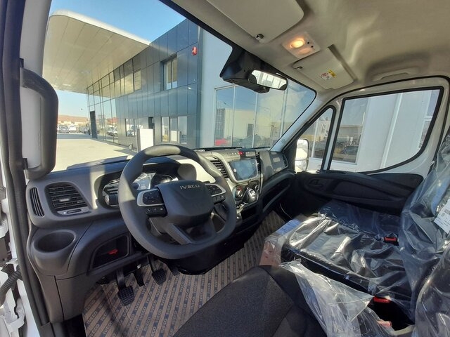 IVECO Daily 35C16H3.0 COMFORT & CONSTRUCTION PACK... - Camión chasis, Furgoneta: foto 4 IVECO Daily 35C16H3.0 COMFORT & CONSTRUCTION PACK... - Camión chasis, Furgoneta: foto 4