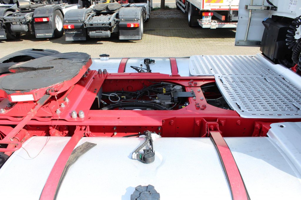 Cabeza tractora Daf 530 SSC  Retarder  Kühlbox  2 Tanks  Standklima: foto 13