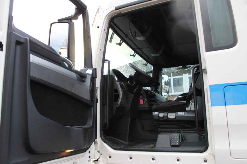 MAN TGX 18.480 E6 Retarder Kompressor Alufelgen Kühl - Cabeza tractora: foto 3 MAN TGX 18.480 E6 Retarder Kompressor Alufelgen Kühl - Cabeza tractora: foto 3