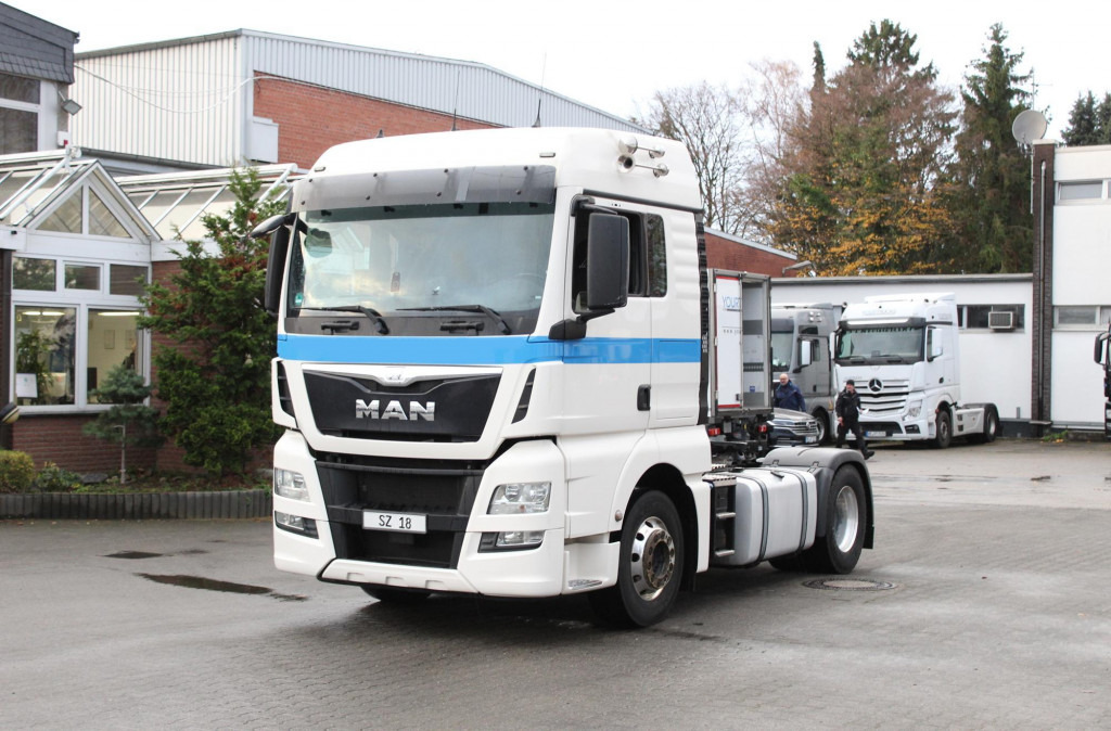 MAN TGX 18.480 E6 Retarder Kompressor Alufelgen Kühl - Cabeza tractora: foto 1 MAN TGX 18.480 E6 Retarder Kompressor Alufelgen Kühl - Cabeza tractora: foto 1