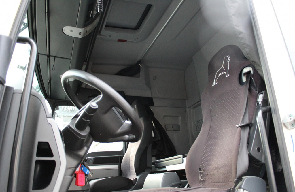 MAN TGX 18.480 E6 Retarder Kompressor Alufelgen Kühl - Cabeza tractora: foto 4 MAN TGX 18.480 E6 Retarder Kompressor Alufelgen Kühl - Cabeza tractora: foto 4