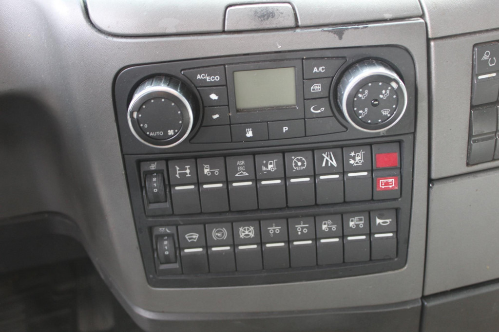 Cabeza tractora MAN TGX 480 XXL  Retarder  Standklima  2Tanks  Navi: foto 7