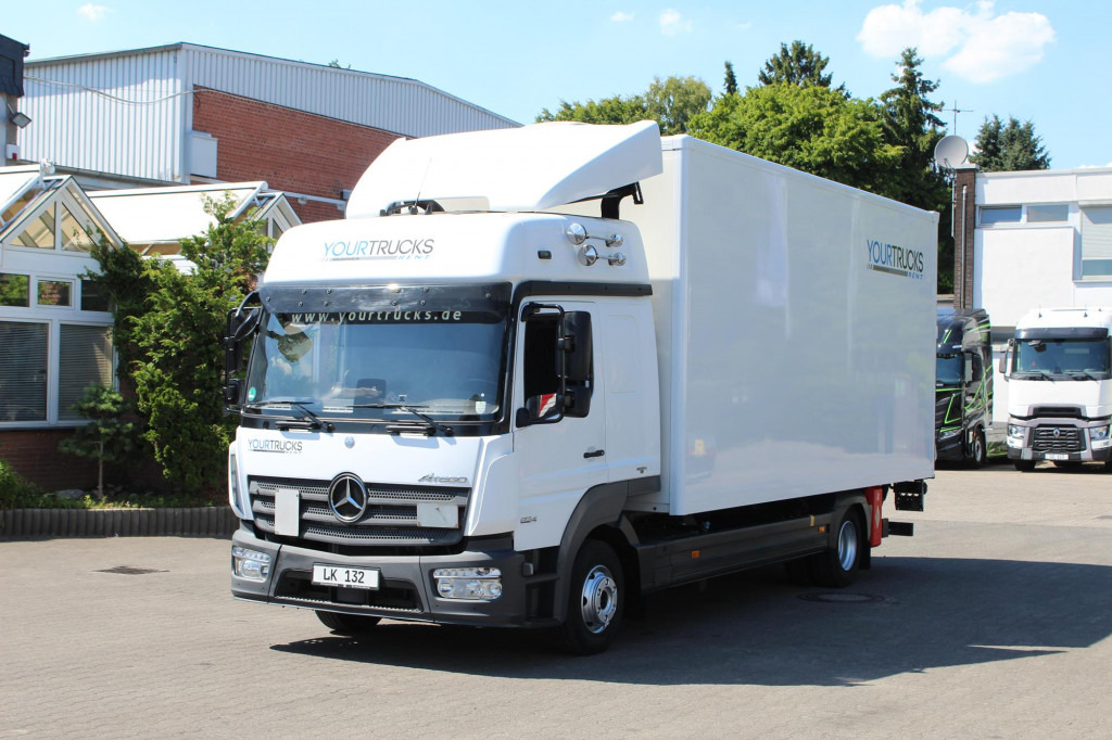 Mercedes-Benz Atego 824 Koffer Schlafkabine nur orig.22Tkm! - Furgoneta: foto 1 Mercedes-Benz Atego 824 Koffer Schlafkabine nur orig.22Tkm! - Furgoneta: foto 1
