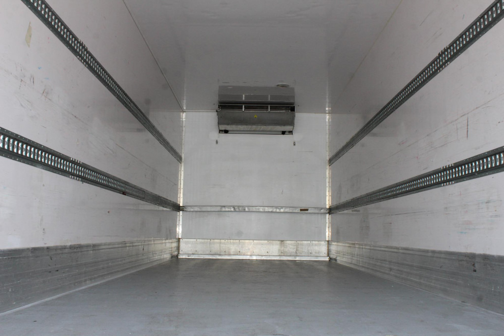 Iveco Eurocargo ML190-320L E6 CS 1150 LBW Schlafkabine - Camión frigorífico: foto 2 Iveco Eurocargo ML190-320L E6 CS 1150 LBW Schlafkabine - Camión frigorífico: foto 2