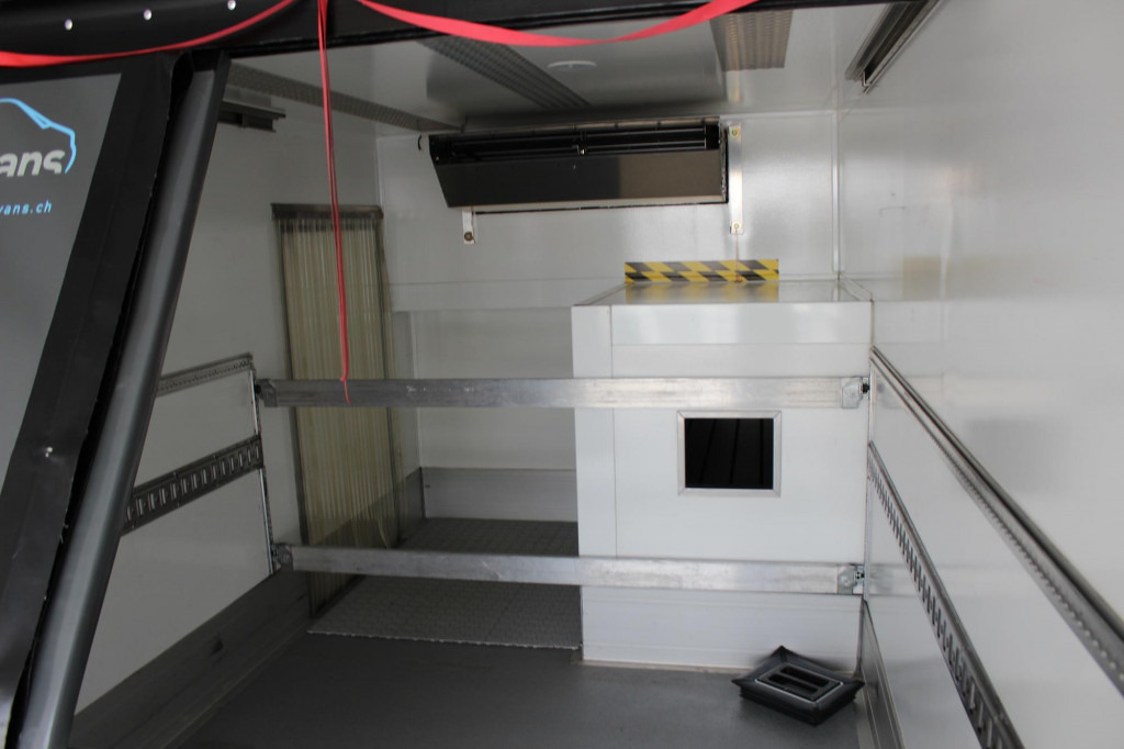 Mercedes-Benz Atego 1024 E6 TK T-1000R Strom Tür+LBW Nur 85Tkm - Camión frigorífico: foto 3 Mercedes-Benz Atego 1024 E6 TK T-1000R Strom Tür+LBW Nur 85Tkm - Camión frigorífico: foto 3