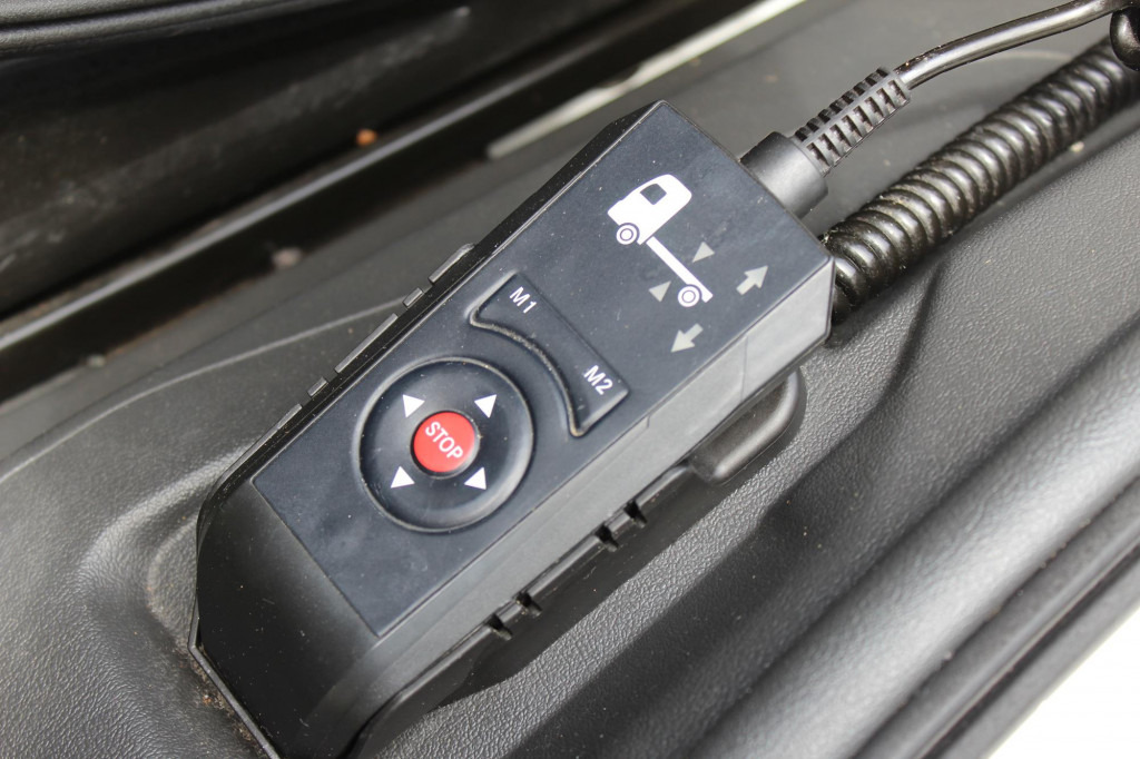 Camión caja cerrada Mercedes-Benz Atego 1221 E6 Koffer Klima LDW Schalter LBW: foto 6 Camión caja cerrada Mercedes-Benz Atego 1221 E6 Koffer Klima LDW Schalter LBW: foto 6