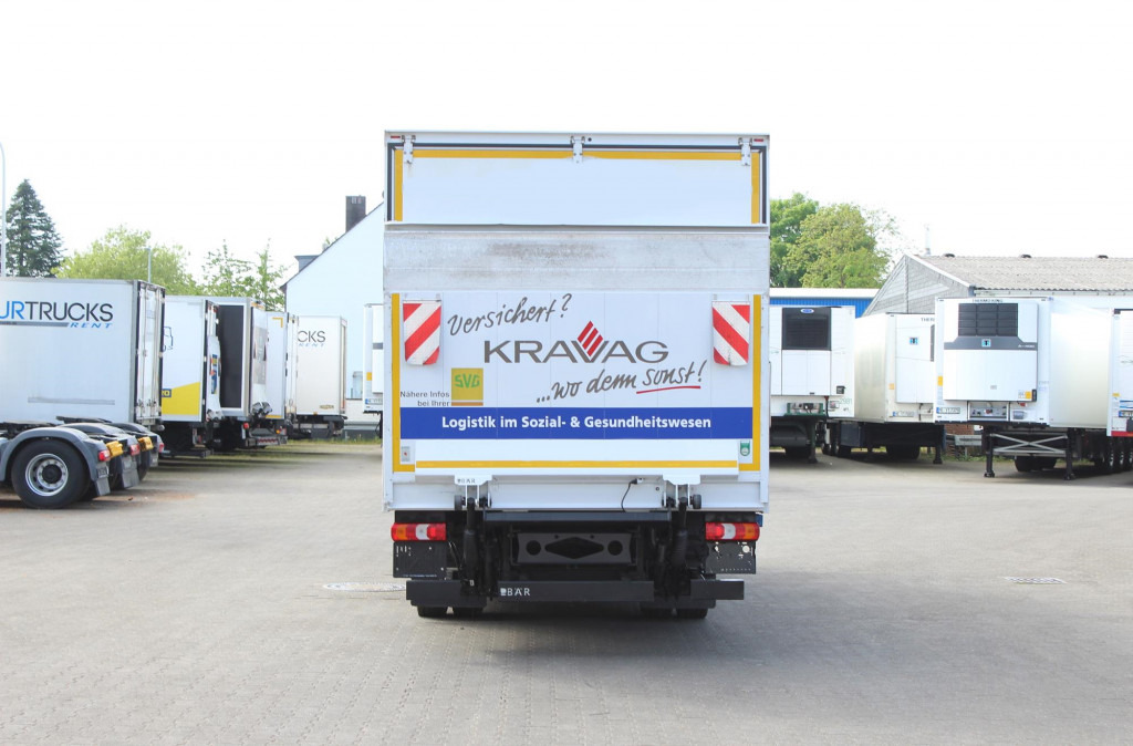 Camión caja cerrada Mercedes-Benz Atego 1221 E6 Koffer Klima LDW Schalter LBW: foto 11 Camión caja cerrada Mercedes-Benz Atego 1221 E6 Koffer Klima LDW Schalter LBW: foto 11