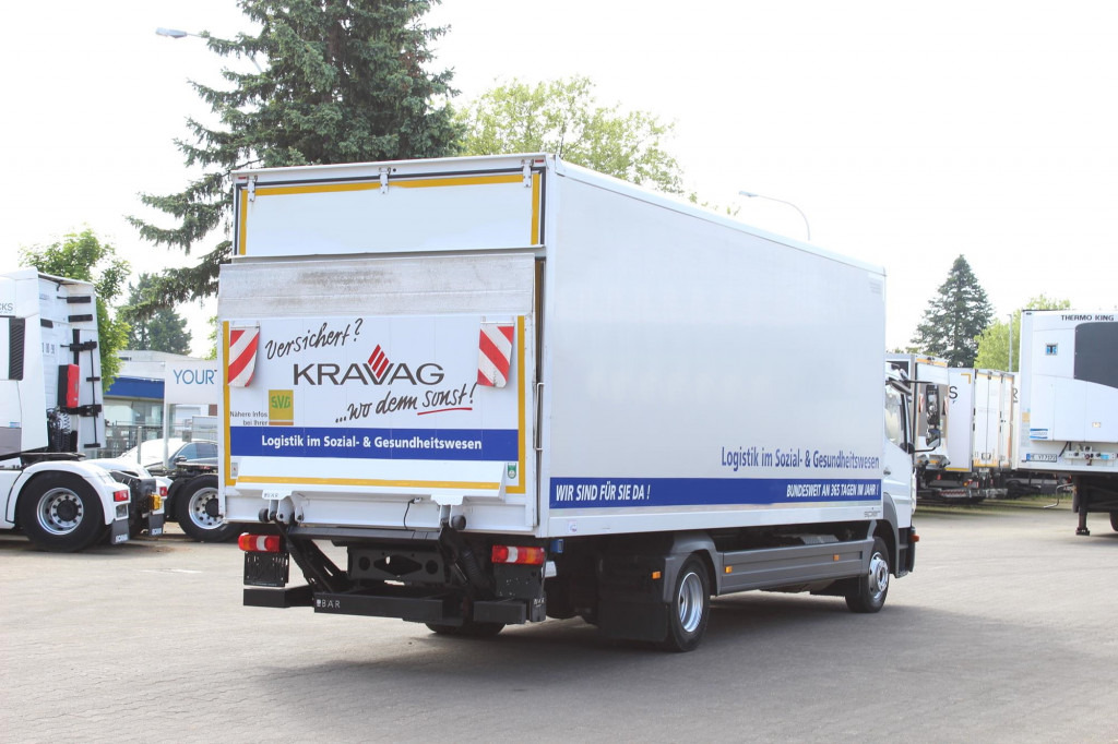 Camión caja cerrada Mercedes-Benz Atego 1221 E6 Koffer Klima LDW Schalter LBW: foto 10 Camión caja cerrada Mercedes-Benz Atego 1221 E6 Koffer Klima LDW Schalter LBW: foto 10