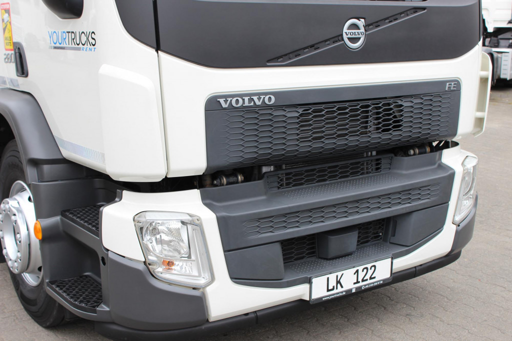 Volvo FE 280  CS 850   Fleisch   Meat   Viande   Strom - Camión frigorífico: foto 5 Volvo FE 280  CS 850   Fleisch   Meat   Viande   Strom - Camión frigorífico: foto 5