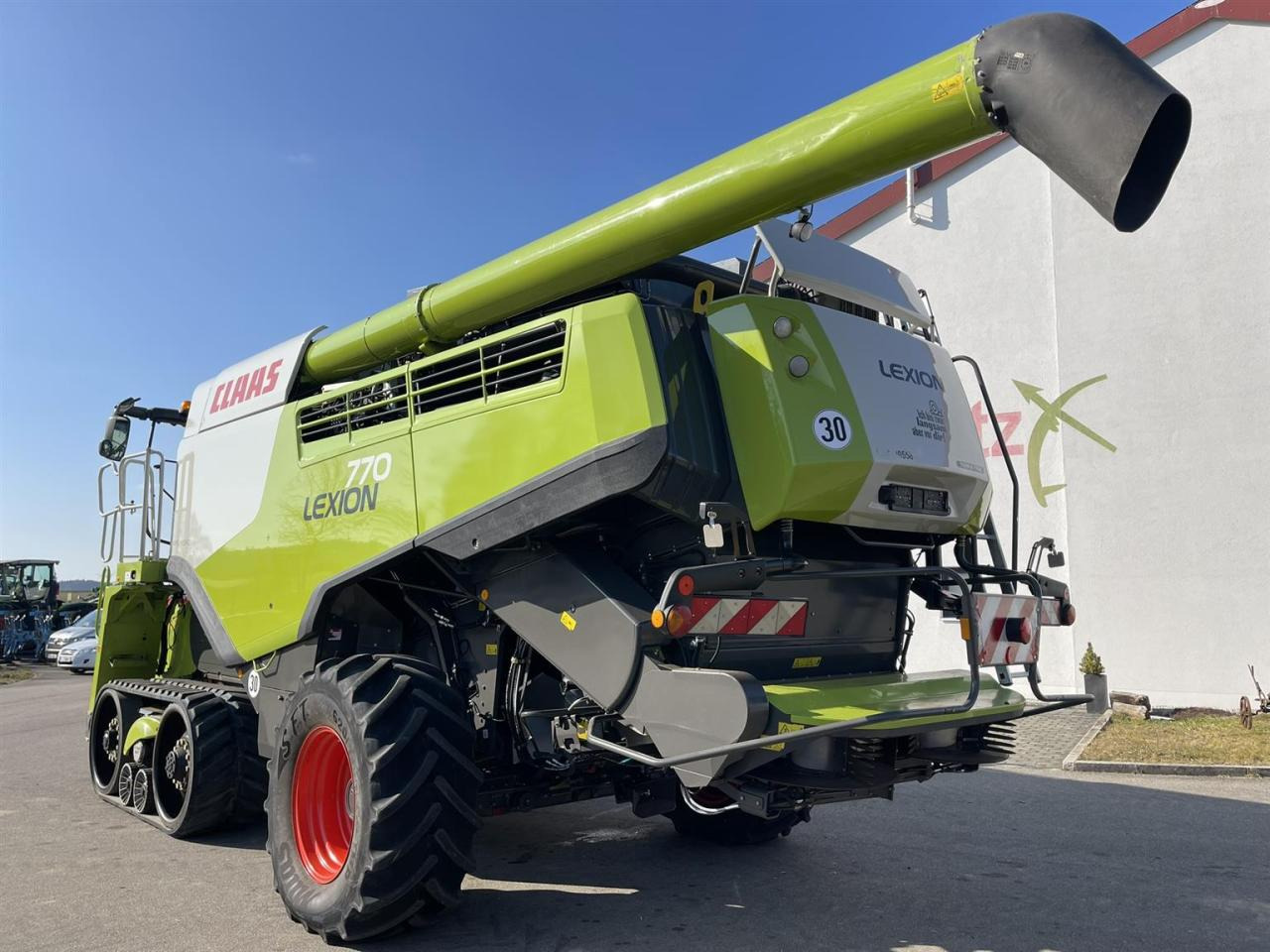 CLAAS Lexion 770TT Modell C76 mit CEMOS AUTOMATIC und Schneidwerk V1230 - Cosechadora de granos: foto 4 CLAAS Lexion 770TT Modell C76 mit CEMOS AUTOMATIC und Schneidwerk V1230 - Cosechadora de granos: foto 4