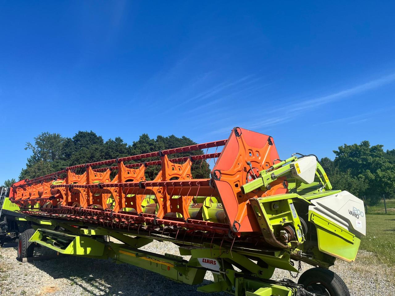 CLAAS Vario 1200, Claas Ersatzteilspender, ohne SWW - Accesorios para cosechadoras de forraje: foto 1 CLAAS Vario 1200, Claas Ersatzteilspender, ohne SWW - Accesorios para cosechadoras de forraje: foto 1