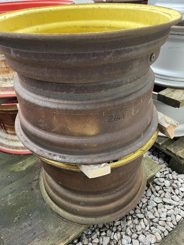 John Deere 15X24 / 8 Loch Felge - Llanta: foto 1 John Deere 15X24 / 8 Loch Felge - Llanta: foto 1