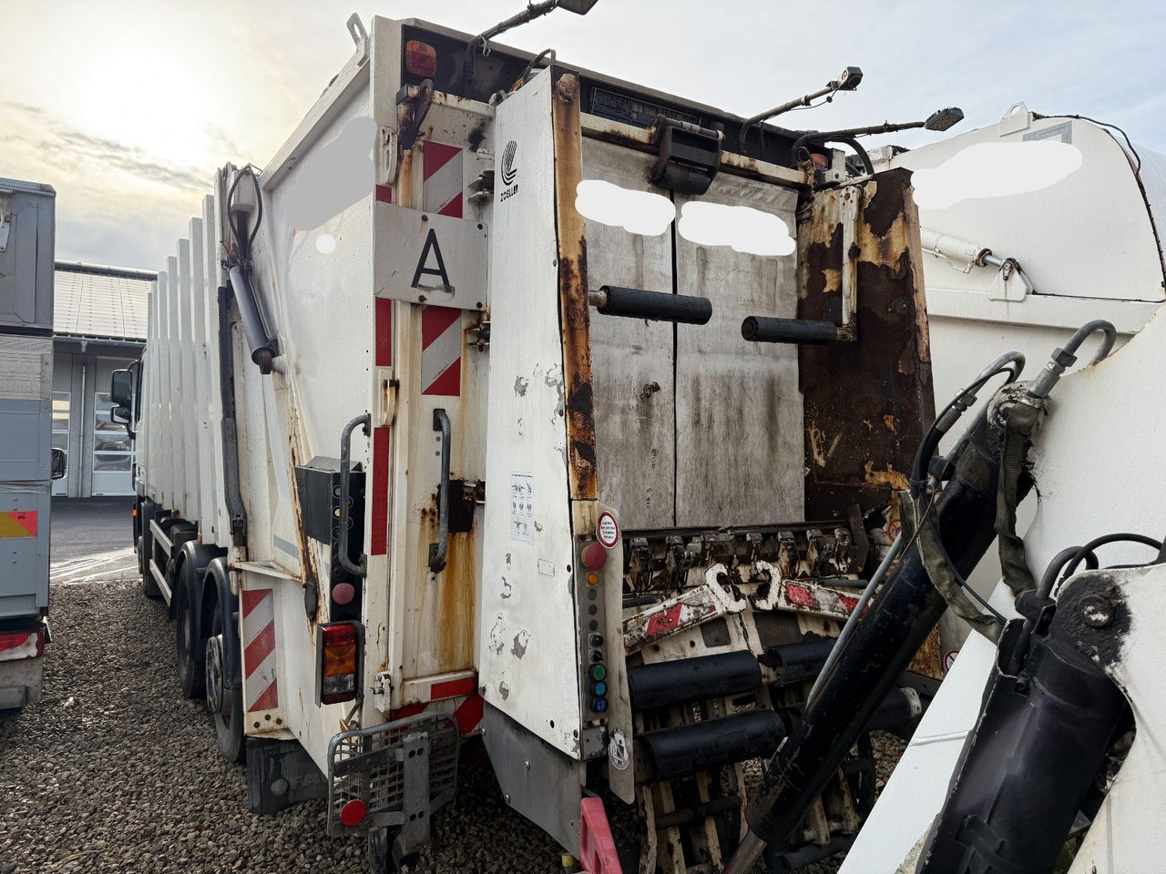 Camión de basura Mercedes-Benz Actros 2532 6x2 MP3 Faun Power Press 524: foto 18 Camión de basura Mercedes-Benz Actros 2532 6x2 MP3 Faun Power Press 524: foto 18