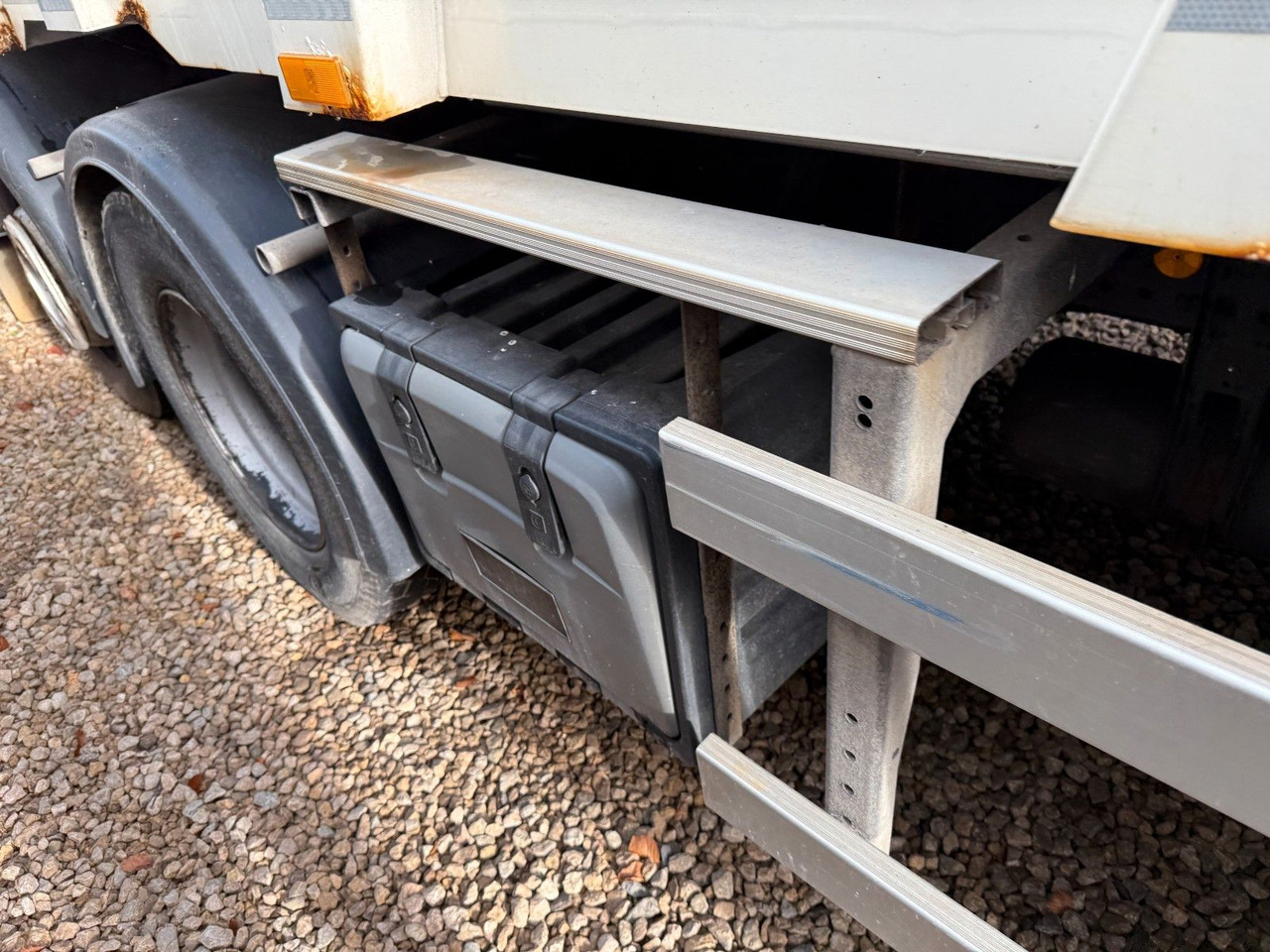 Camión de basura Mercedes-Benz Actros 2532 6x2 MP3 Faun Power Press 524: foto 9 Camión de basura Mercedes-Benz Actros 2532 6x2 MP3 Faun Power Press 524: foto 9