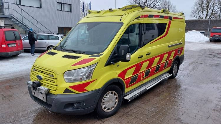FORD TRANSIT 2,0TDI AMBULANCE KLIMA 1.2018 EURO 6, 3 UNITS - Ambulancia: foto 5 FORD TRANSIT 2,0TDI AMBULANCE KLIMA 1.2018 EURO 6, 3 UNITS - Ambulancia: foto 5