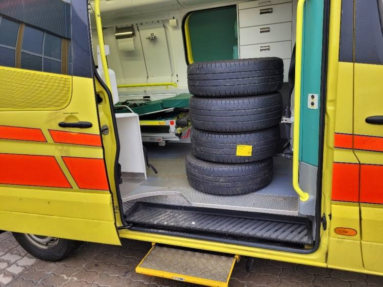 MERCEDES – BENZ SPRINTER 2.2D AMBULANCE (PROFILE) KLIMA 11.2014 EURO 5 - Ambulancia: foto 5 MERCEDES – BENZ SPRINTER 2.2D AMBULANCE (PROFILE) KLIMA 11.2014 EURO 5 - Ambulancia: foto 5