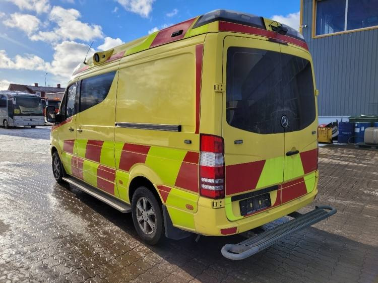 MERCEDES – BENZ SPRINTER 3.0D AMBULANCE (PROFILE) KLIMA 2.2016 EURO 6 - Ambulancia: foto 3 MERCEDES – BENZ SPRINTER 3.0D AMBULANCE (PROFILE) KLIMA 2.2016 EURO 6 - Ambulancia: foto 3