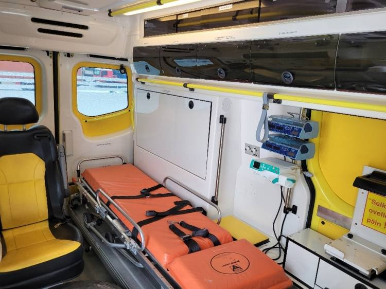 Leasing de MERCEDES – BENZ SPRINTER 3.0D AMBULANCE (TAMLANS) KLIMA, 11.2016, EURO 6  MERCEDES – BENZ SPRINTER 3.0D AMBULANCE (TAMLANS) KLIMA, 11.2016, EURO 6: foto 11