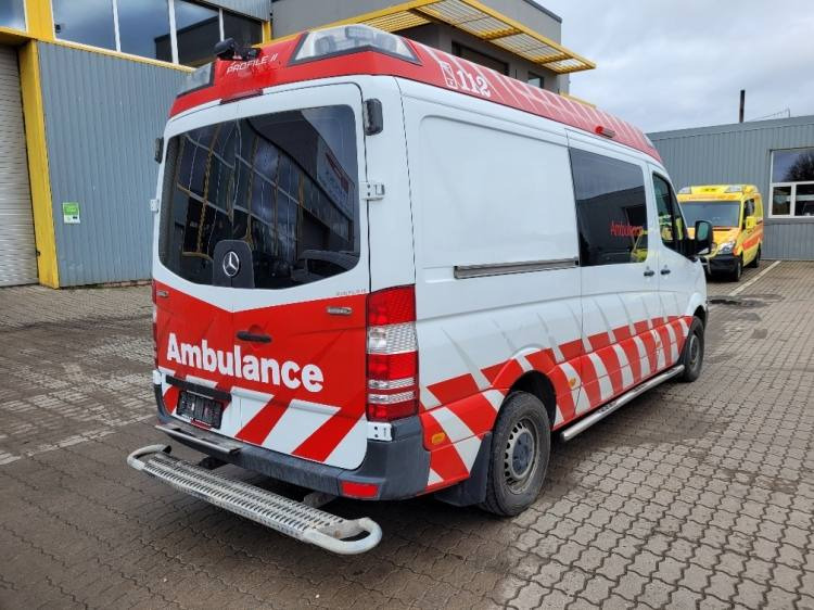 MERCEDES – BENZ SPRINTER 319 3.0D AMBULANCE (PROFILE) KLIMA, 6.2017, EURO 6  - Ambulancia: foto 4 MERCEDES – BENZ SPRINTER 319 3.0D AMBULANCE (PROFILE) KLIMA, 6.2017, EURO 6  - Ambulancia: foto 4