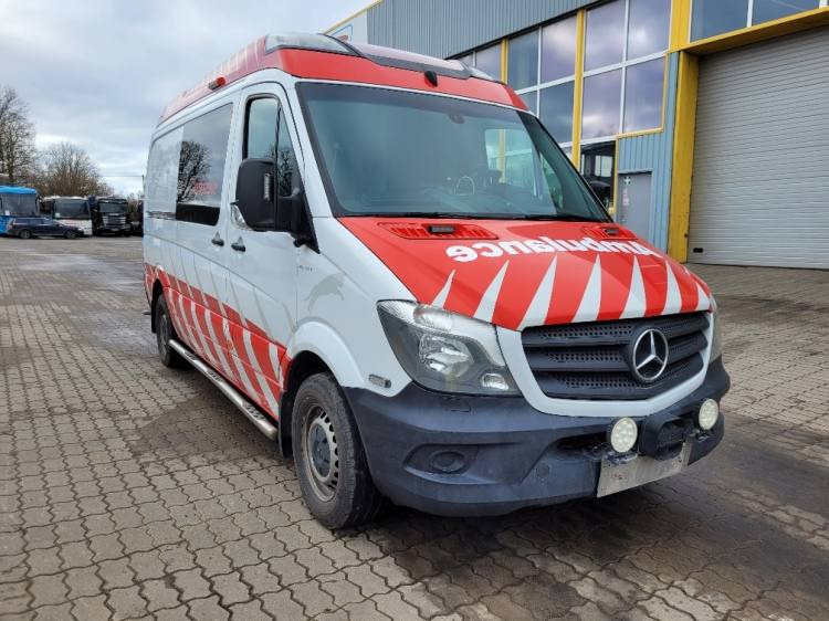 MERCEDES – BENZ SPRINTER 319 3.0D AMBULANCE (PROFILE) KLIMA, 6.2017, EURO 6  - Ambulancia: foto 1 MERCEDES – BENZ SPRINTER 319 3.0D AMBULANCE (PROFILE) KLIMA, 6.2017, EURO 6  - Ambulancia: foto 1