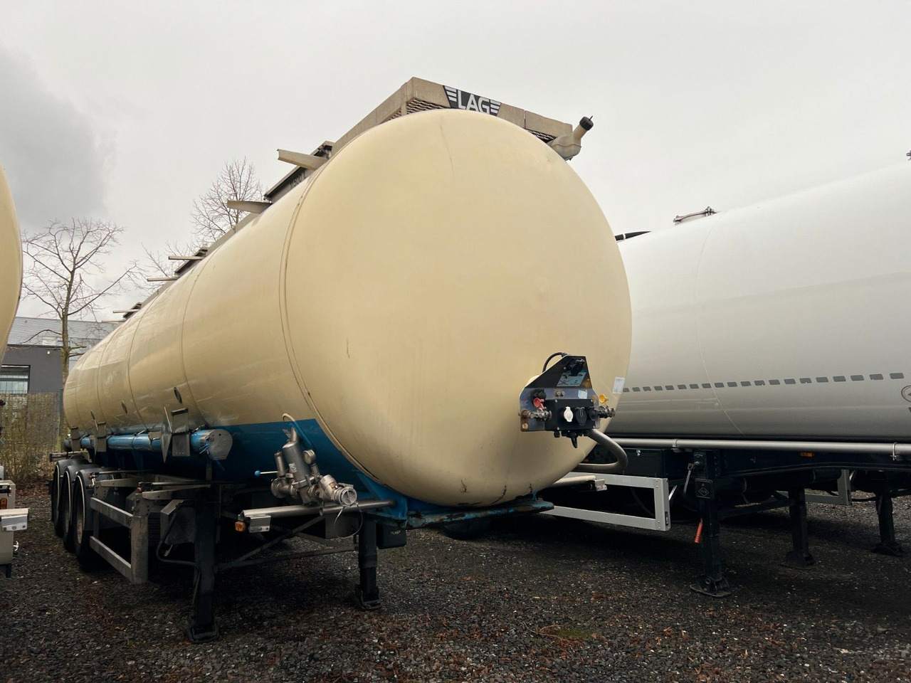 Lag 32000 l Lebensmitteltank mit 3 Kammern, ADR - Semirremolque cisterna: foto 1 Lag 32000 l Lebensmitteltank mit 3 Kammern, ADR - Semirremolque cisterna: foto 1