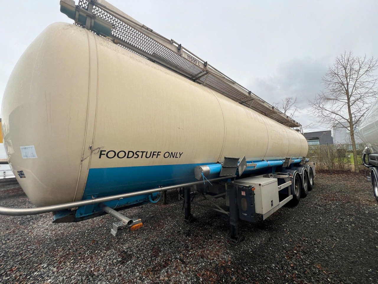 Lag 32000 l Lebensmitteltank mit 3 Kammern, ADR - Semirremolque cisterna: foto 4 Lag 32000 l Lebensmitteltank mit 3 Kammern, ADR - Semirremolque cisterna: foto 4