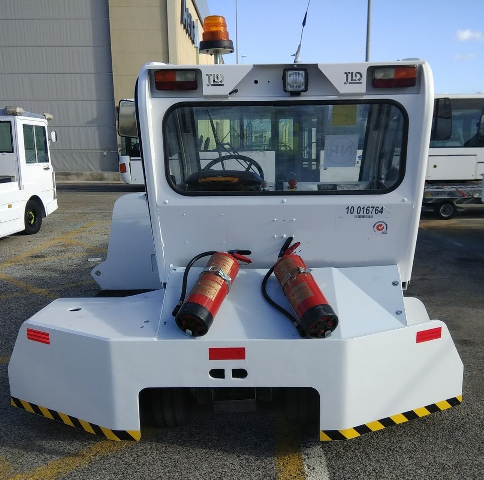 TLD Towbarless Pushback TPX 100 E - Remolcador de aviones: foto 2 TLD Towbarless Pushback TPX 100 E - Remolcador de aviones: foto 2